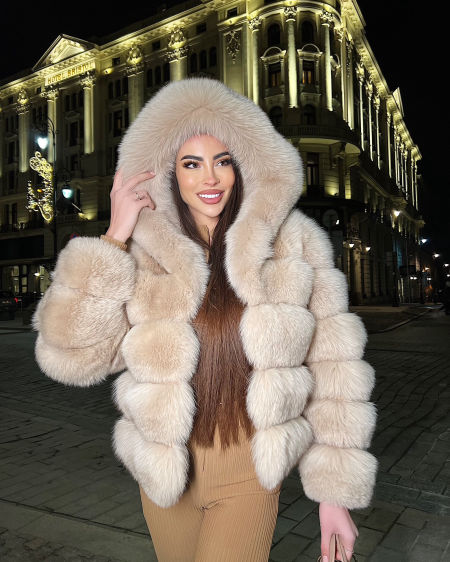 Futerko beżowe z kapturem