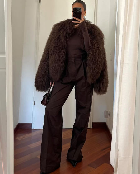 Futerko z brązowej lamy